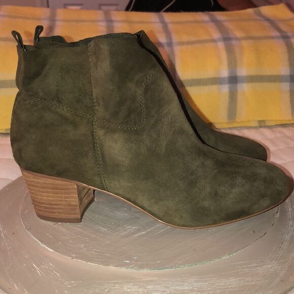 Steve Madden 8.5 Harber Suede Leather Ankle Booties in Camo Olive Green - Picture 1 of 12
